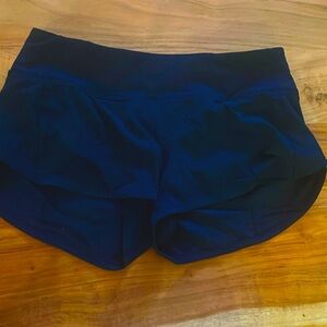 Lululemon Speedup 2.5 inch short-NWOT